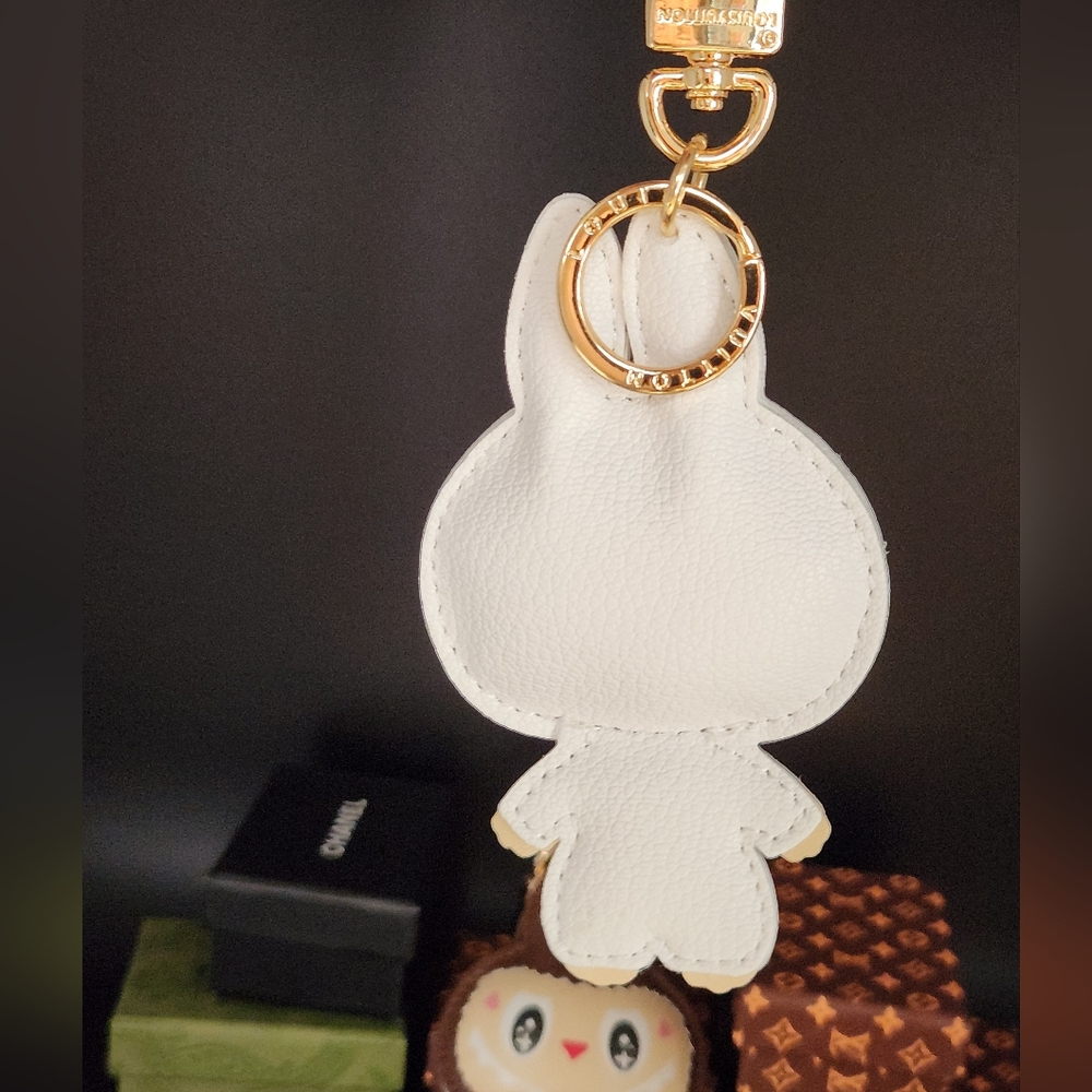 Labubu Leather Keychain - Picture 4 of 7